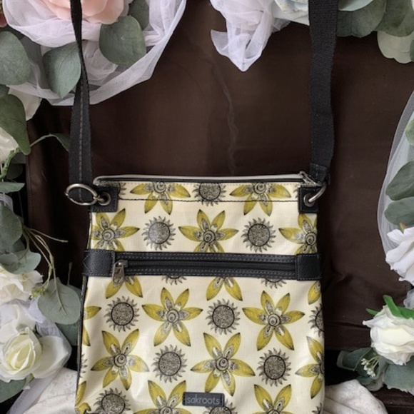 Sakroots Sunflower Crossbody and Wallet - Picture 2 of 16